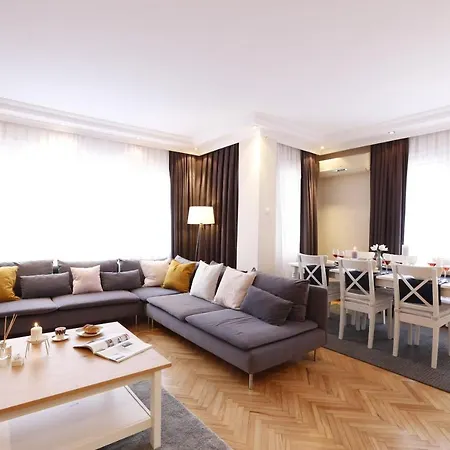 Distinguished In Sisli Διαμέρισμα *